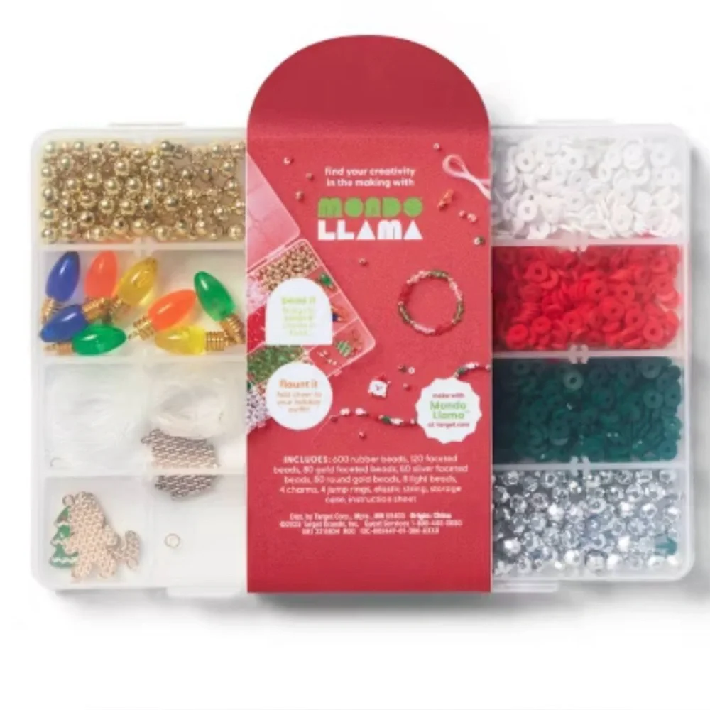 NEW!! Holiday Craft Beaded Charm Bracelet Activity Kit- (NWT)